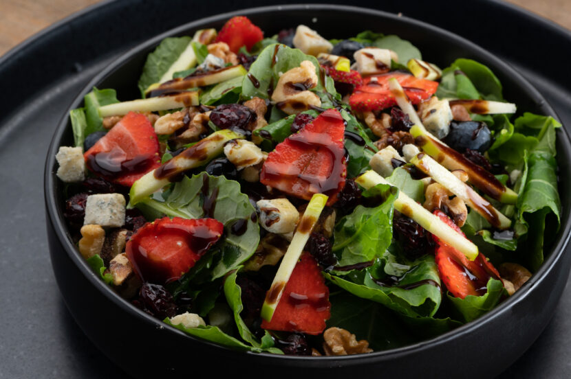 BERRY KALE SALAD