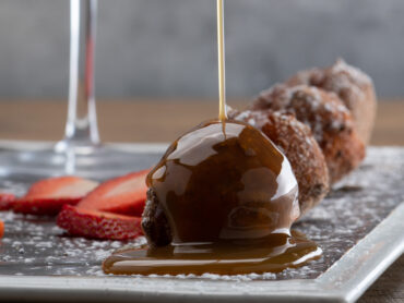 CARAMEL BEIGNETS