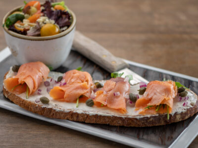 SMOKED SALMON TARTINE