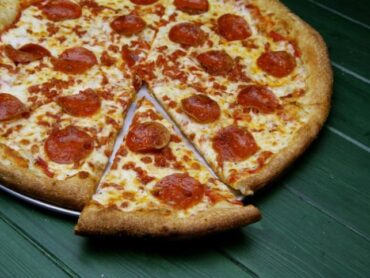 BEEF PEPPERONI PIZZA