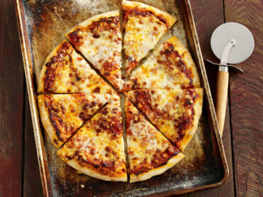 CHEESE PIZZA